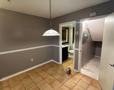 5252 Brook Court - Photo Thumbnail 4