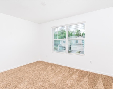 987 Spring Palms Loop - Photo Thumbnail 14