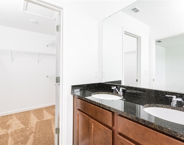 987 Spring Palms Loop - Photo Thumbnail 11