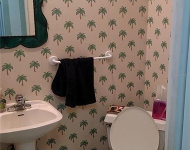 9230 Nw 9th Avenue - Photo Thumbnail 4