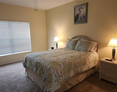 6872 Fairview Terrace - Photo Thumbnail 10