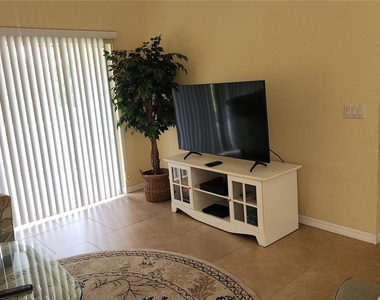6872 Fairview Terrace - Photo Thumbnail 4