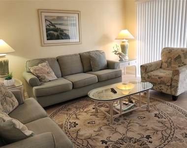 6872 Fairview Terrace - Photo Thumbnail 3