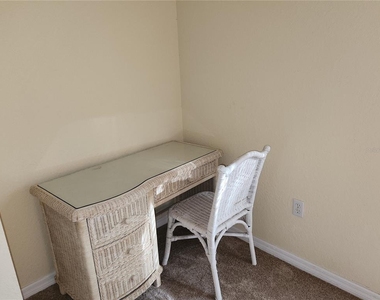 6872 Fairview Terrace - Photo Thumbnail 12