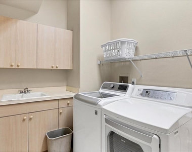 6392 Woodbirch Place - Photo Thumbnail 25