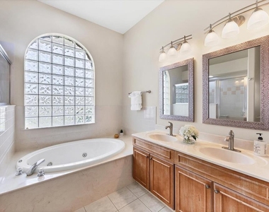 6392 Woodbirch Place - Photo Thumbnail 18