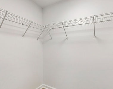 2502 Park Drive - Photo Thumbnail 5