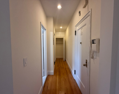 200 Riverside Drive - Photo Thumbnail 5