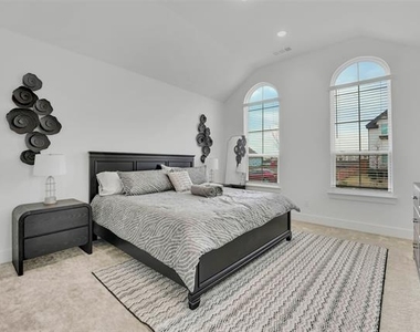 1637 Palo Duro Way - Photo Thumbnail 16