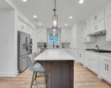 1637 Palo Duro Way - Photo Thumbnail 12