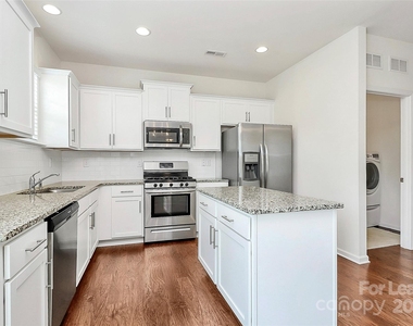 181 Atwater Landing Drive - Photo Thumbnail 14