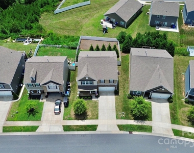 181 Atwater Landing Drive - Photo Thumbnail 31