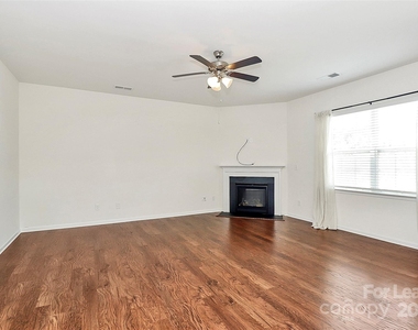 181 Atwater Landing Drive - Photo Thumbnail 7