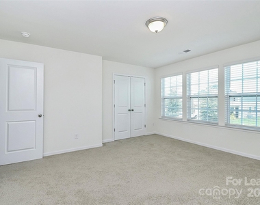 181 Atwater Landing Drive - Photo Thumbnail 18