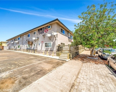 6735 Elmer Avenue - Photo Thumbnail 16