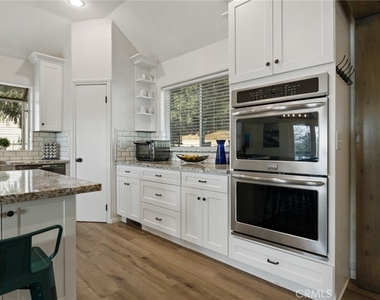 27775 Matterhorn Drive - Photo Thumbnail 3