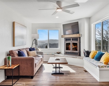27775 Matterhorn Drive - Photo Thumbnail 8