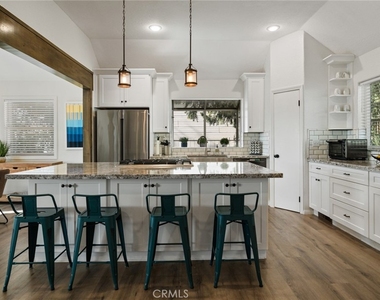 27775 Matterhorn Drive - Photo Thumbnail 2