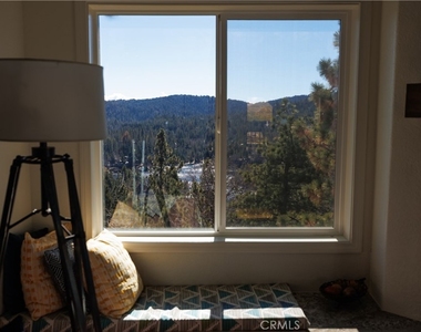 27775 Matterhorn Drive - Photo Thumbnail 9