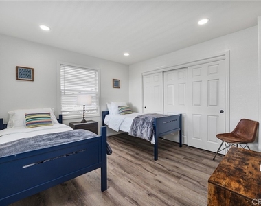 27775 Matterhorn Drive - Photo Thumbnail 25