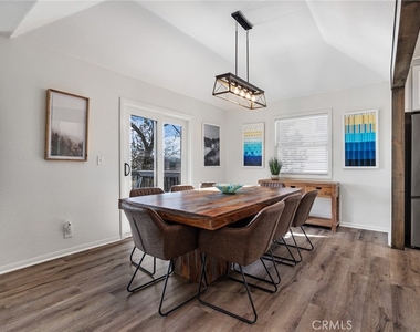 27775 Matterhorn Drive - Photo Thumbnail 5