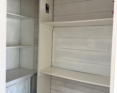 8739 Tyrone Ave - Photo Thumbnail 35
