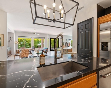 61185 Soaptree Drive - Photo Thumbnail 12