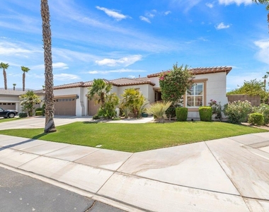 61185 Soaptree Drive - Photo Thumbnail 46