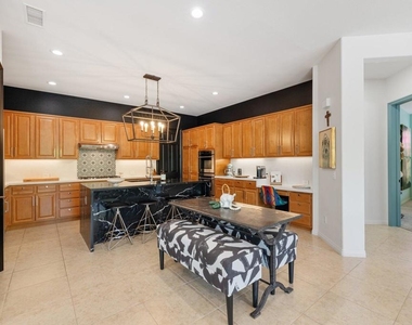 61185 Soaptree Drive - Photo Thumbnail 10