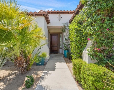 61185 Soaptree Drive - Photo Thumbnail 2