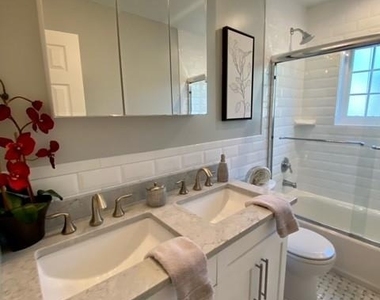 28 Williams Boulevard - Photo Thumbnail 8