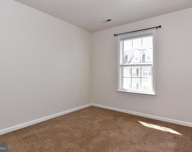 26767 Chatham Lane - Photo Thumbnail 16