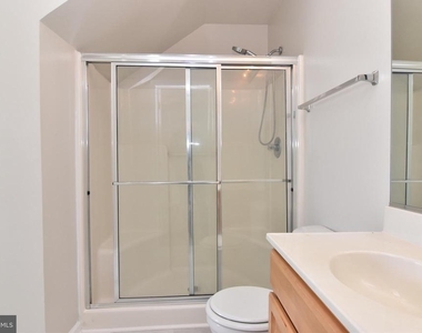 26767 Chatham Lane - Photo Thumbnail 20