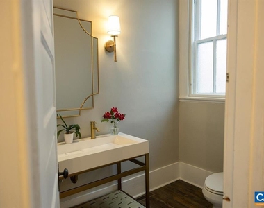 409 Park St - Photo Thumbnail 16