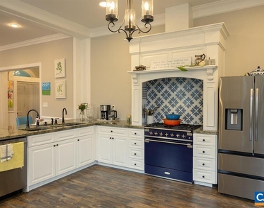 409 Park St - Photo Thumbnail 9