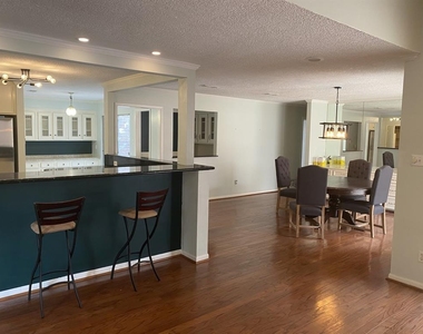 5 Bendwood Drive - Photo Thumbnail 18