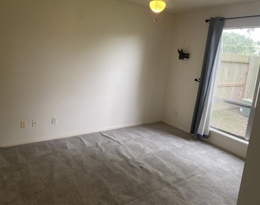 5 Bendwood Drive - Photo Thumbnail 4