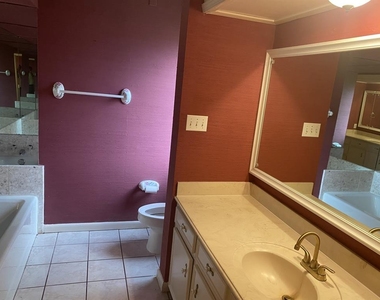 5 Bendwood Drive - Photo Thumbnail 9