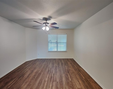 24518 Cypresspark Glen Lane - Photo Thumbnail 6