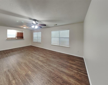 24518 Cypresspark Glen Lane - Photo Thumbnail 3