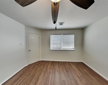24518 Cypresspark Glen Lane - Photo Thumbnail 13