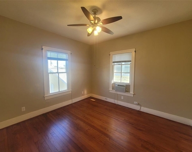610 16th Street - Photo Thumbnail 2