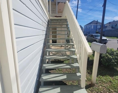 610 16th Street - Photo Thumbnail 1