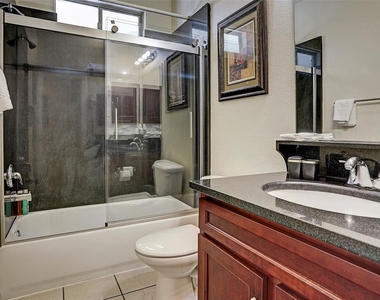 6468 Corporate Drive - Photo Thumbnail 5
