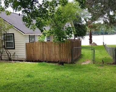 13545 Northshore Loop - Photo Thumbnail 6