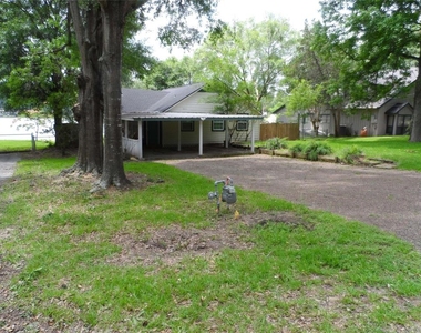 13545 Northshore Loop - Photo Thumbnail 4