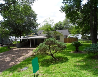 13545 Northshore Loop - Photo Thumbnail 2