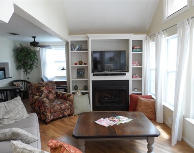 13545 Northshore Loop - Photo Thumbnail 18