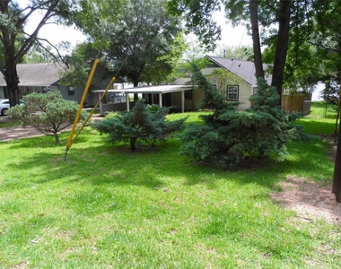 13545 Northshore Loop - Photo Thumbnail 1