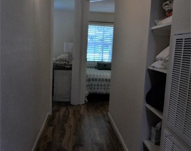 13545 Northshore Loop - Photo Thumbnail 23